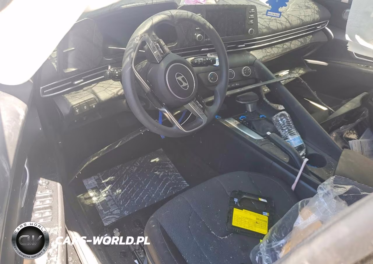 2026 Hyundai Elantra Se VIN:KMHLL4DGXTU114518 - 8
