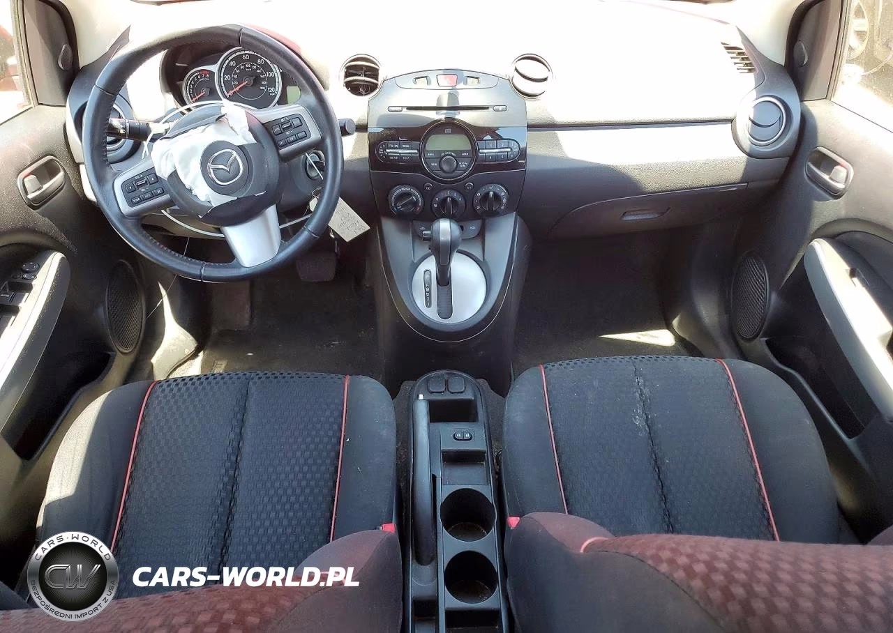 2011 Mazda Mazda2 VIN:JM1DE1HZ8B0104556 - 8
