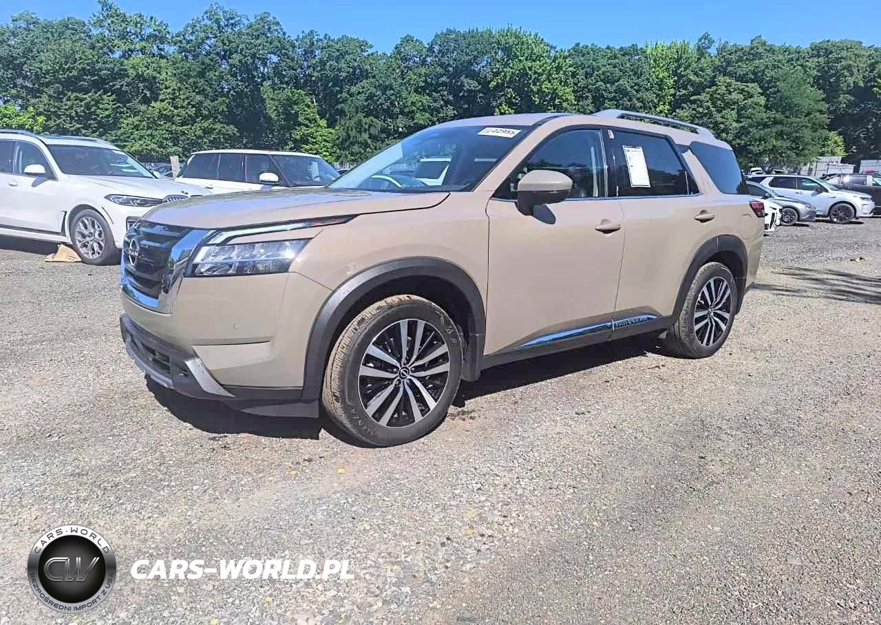2024 Nissan Pathfinder Platinum – zdjęcie 1 z 15