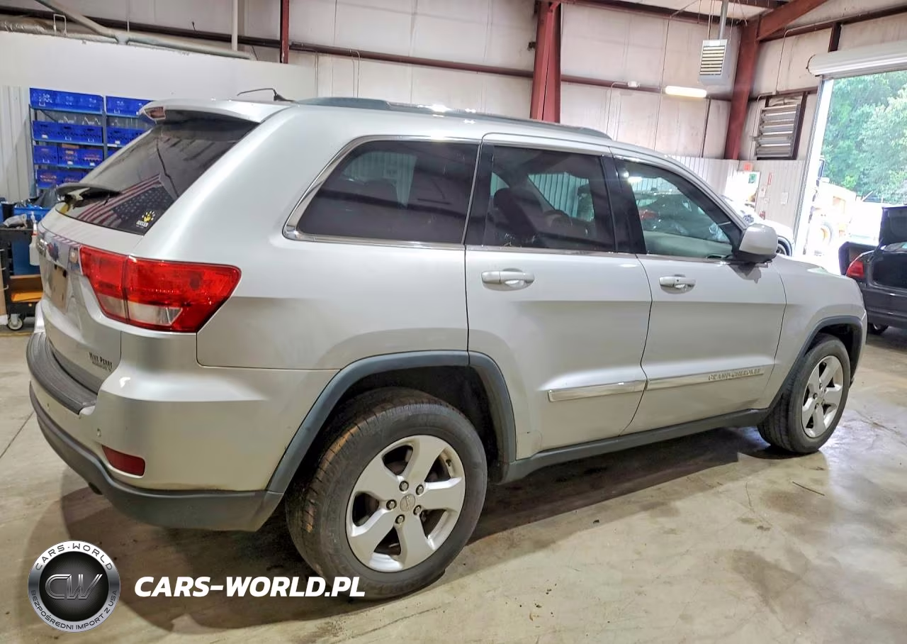 2012 Jeep Grand Cherokee Laredo VIN:1C4RJEAG6CC355240 - 3