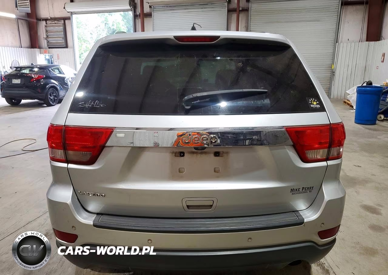 2012 Jeep Grand Cherokee Laredo VIN:1C4RJEAG6CC355240 - 6