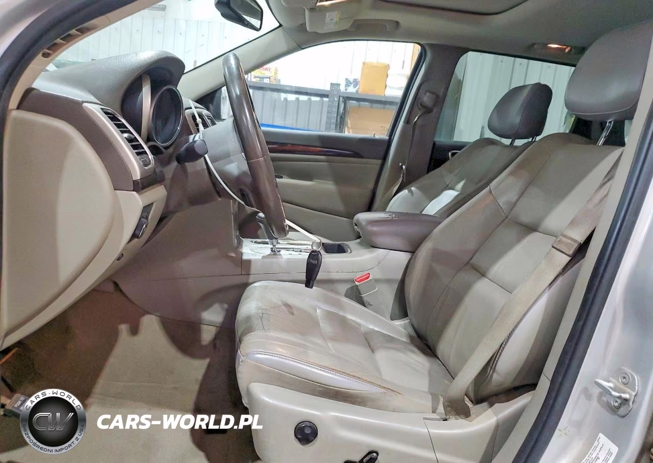 2012 Jeep Grand Cherokee Laredo VIN:1C4RJEAG6CC355240 - 7