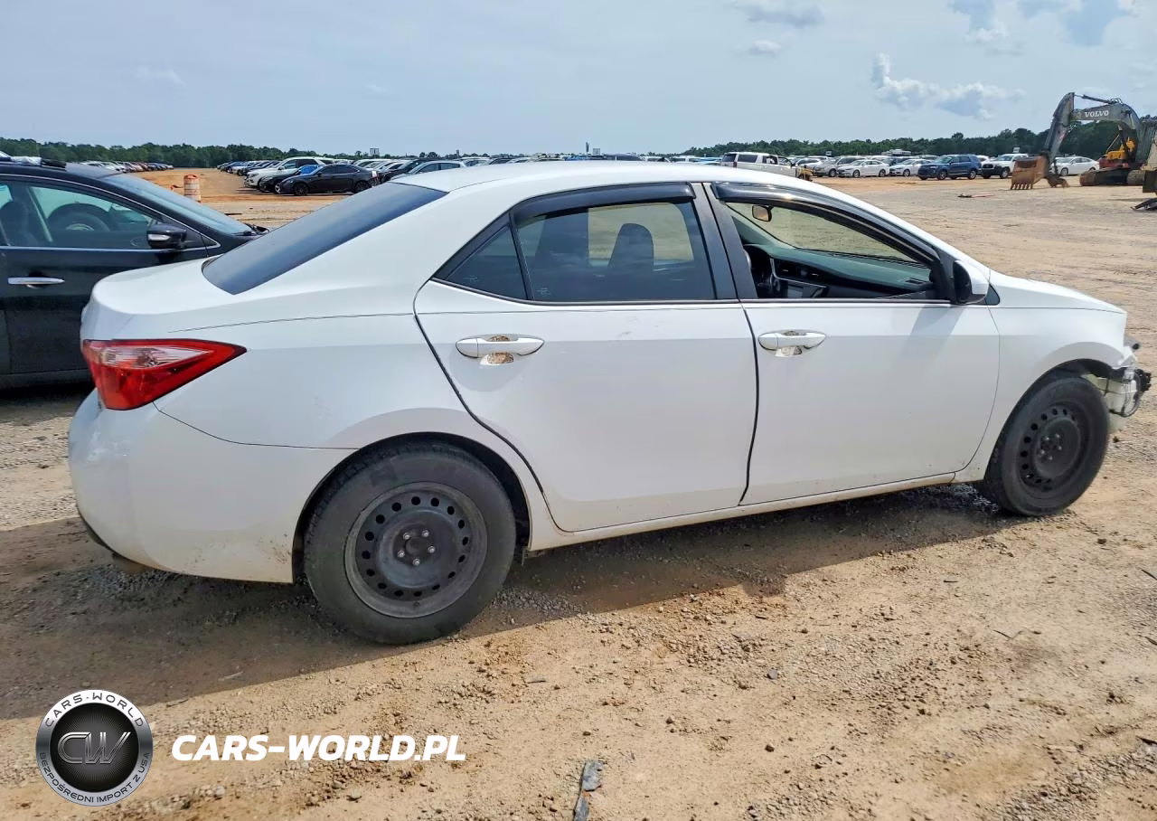 2019 Toyota Corolla Le VIN:2T1BURHE3KC182125 - 3