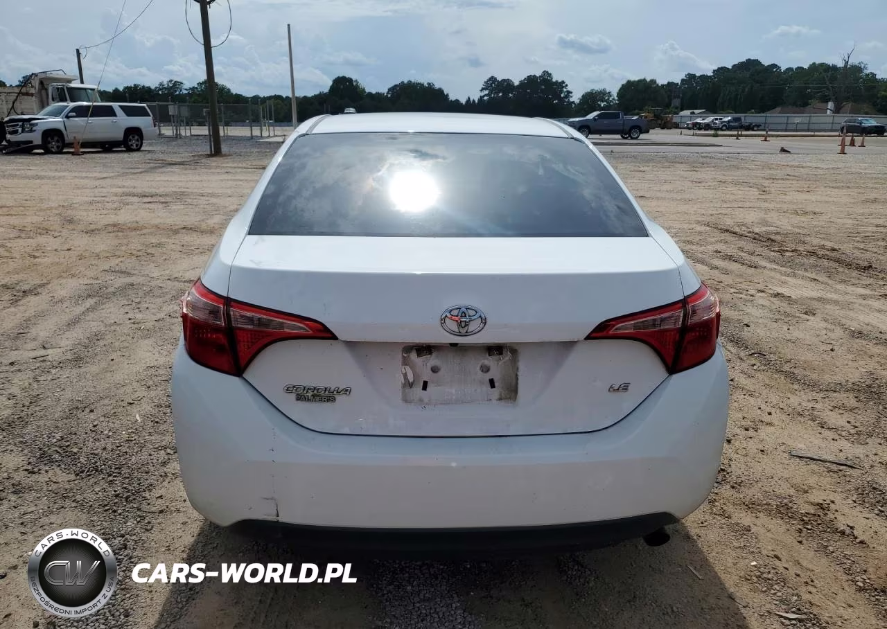 2019 Toyota Corolla Le VIN:2T1BURHE3KC182125 - 6