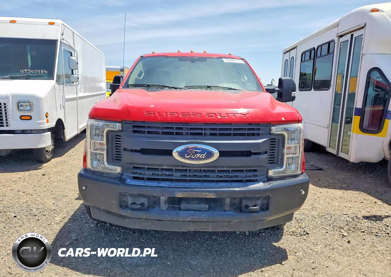 2017 Ford F350 Chscb VIN:1FD8X3GT4HEE22430 - 5
