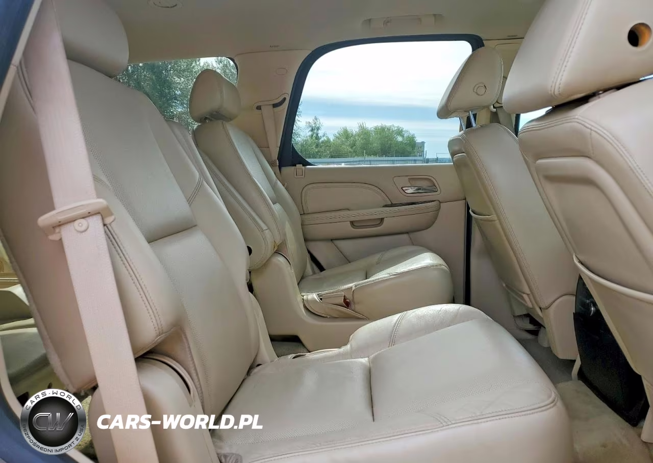 2008 Cadillac Escalade Luxury VIN:1GYFK63818R110730 - 11