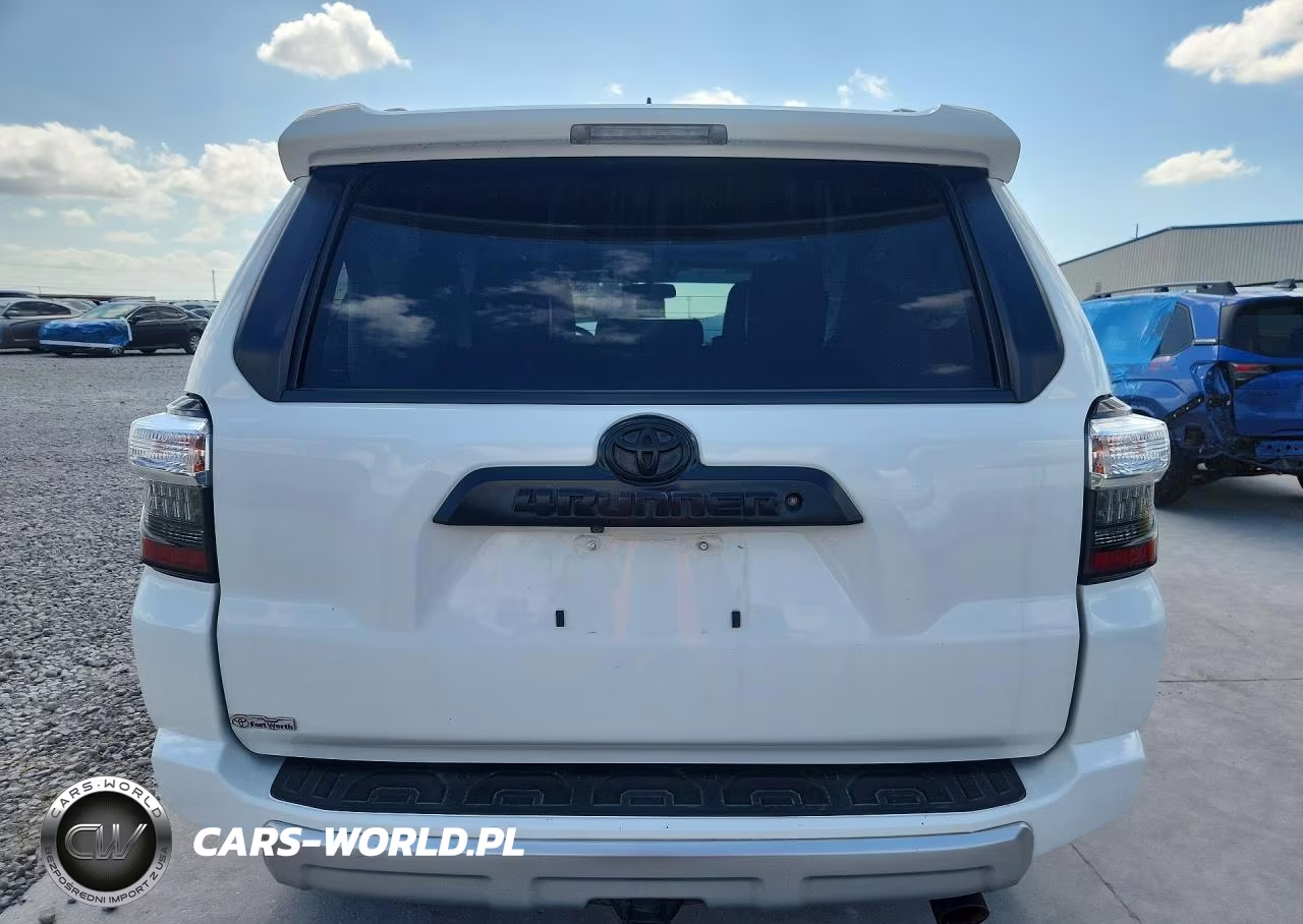 2018 Toyota 4Runner Trd Off-Road Premium VIN:JTEBU5JR6J5535776 - 6