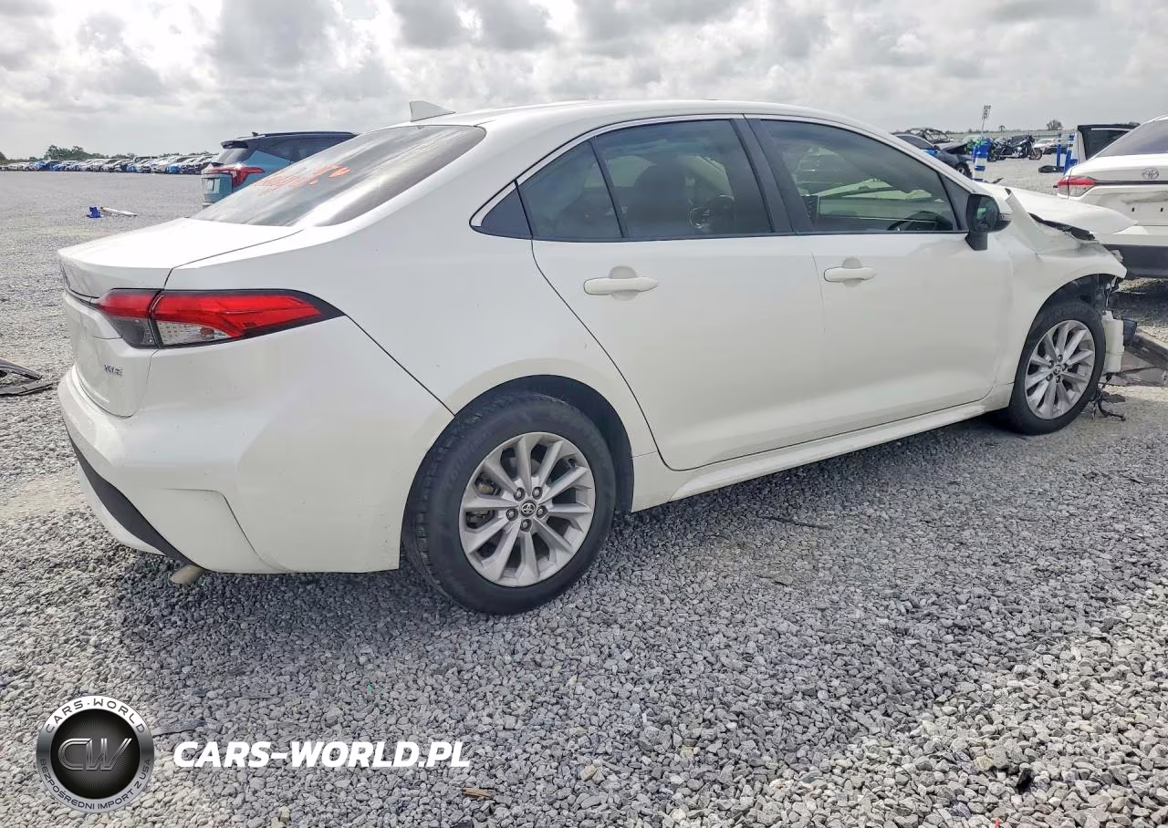 2020 Toyota Corolla Xle VIN:JTDFPRAE1LJ058833 - 3