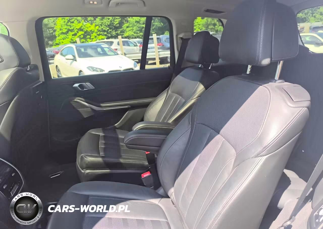 2019 BMW X7 xDrive40I VIN:5UXCW2C54KL082958 - 11