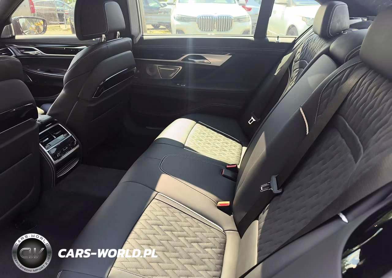2022 BMW 750 Xi VIN:WBA7U2C07NCG99224 - 12
