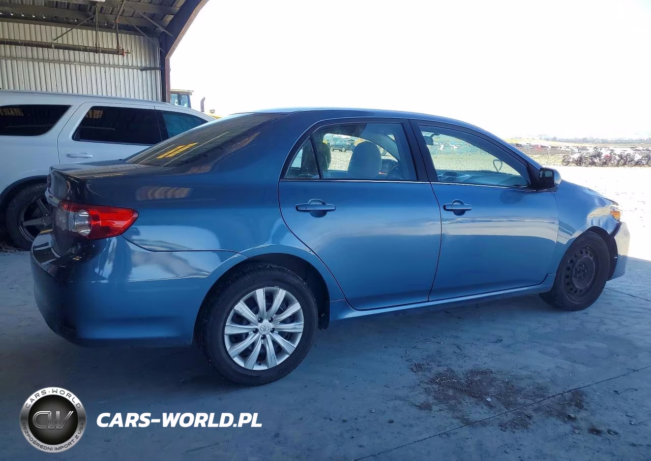 2013 Toyota Corolla Le VIN:5YFBU4EE3DP214789 - 3
