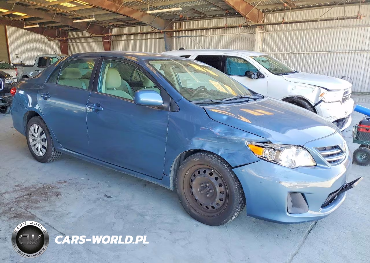 2013 Toyota Corolla Le VIN:5YFBU4EE3DP214789 - 4