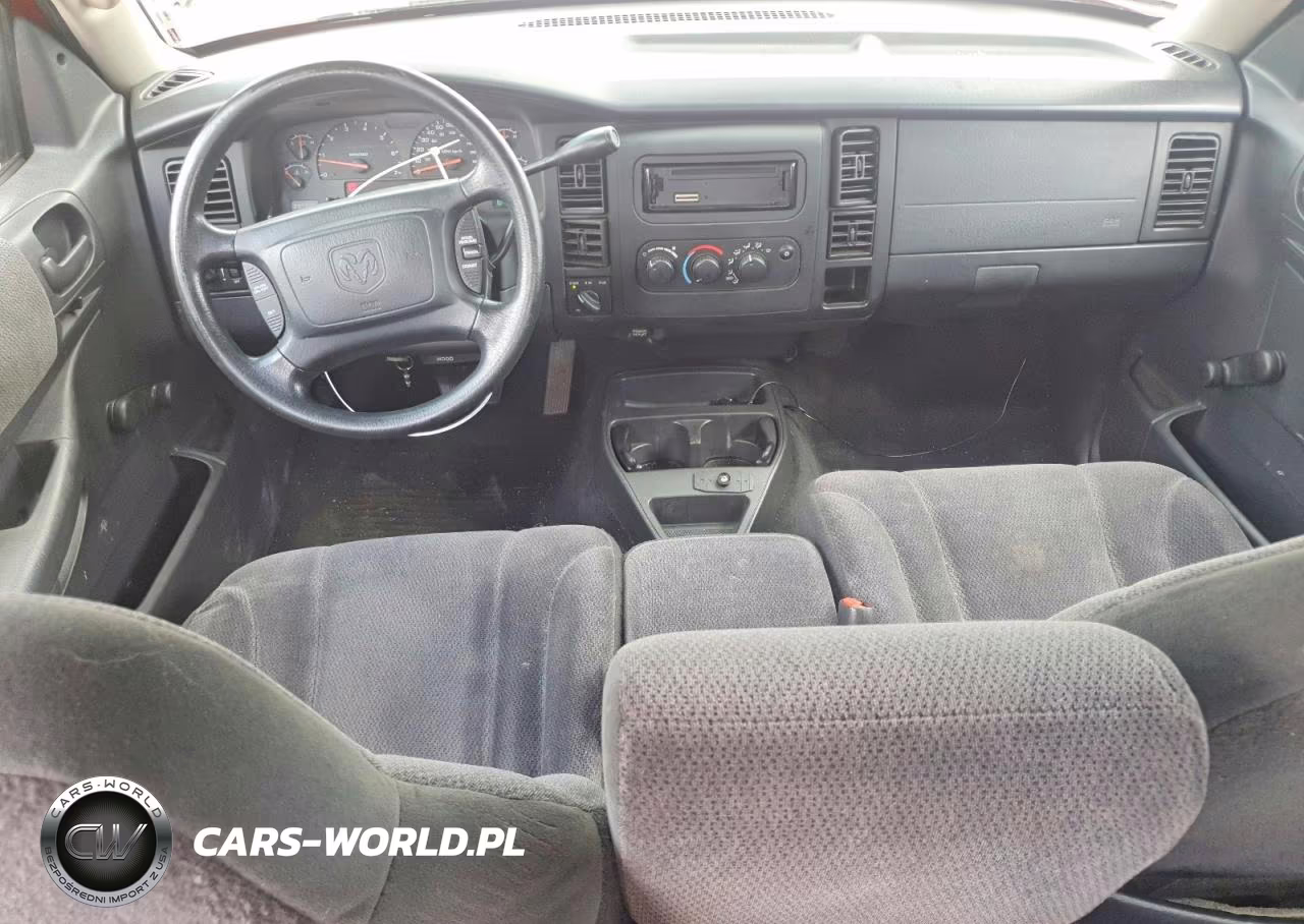 2003 Dodge Dakota Quad Sport VIN:1D7HG38X83S235276 - 8