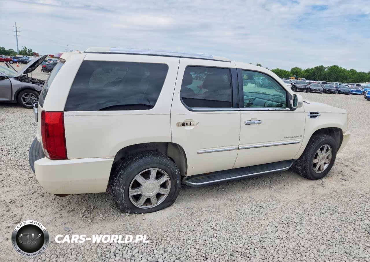 2007 Cadillac Escalade Luxury VIN:1GYFK63867R225127 - 3