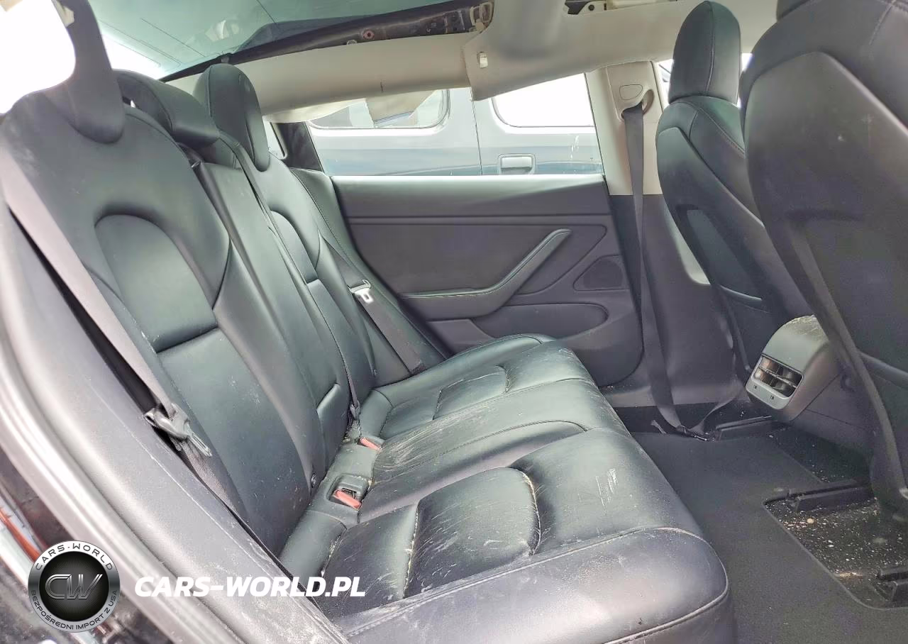 2020 Tesla Model 3 VIN:5YJ3E1EB3LF599643 - 10