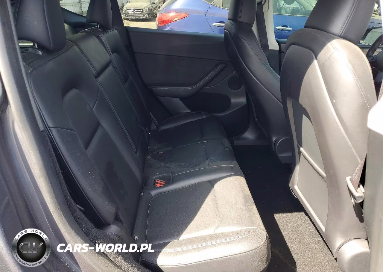 2023 Tesla Model Y VIN:7SAYGDEEXPF912756 - 11