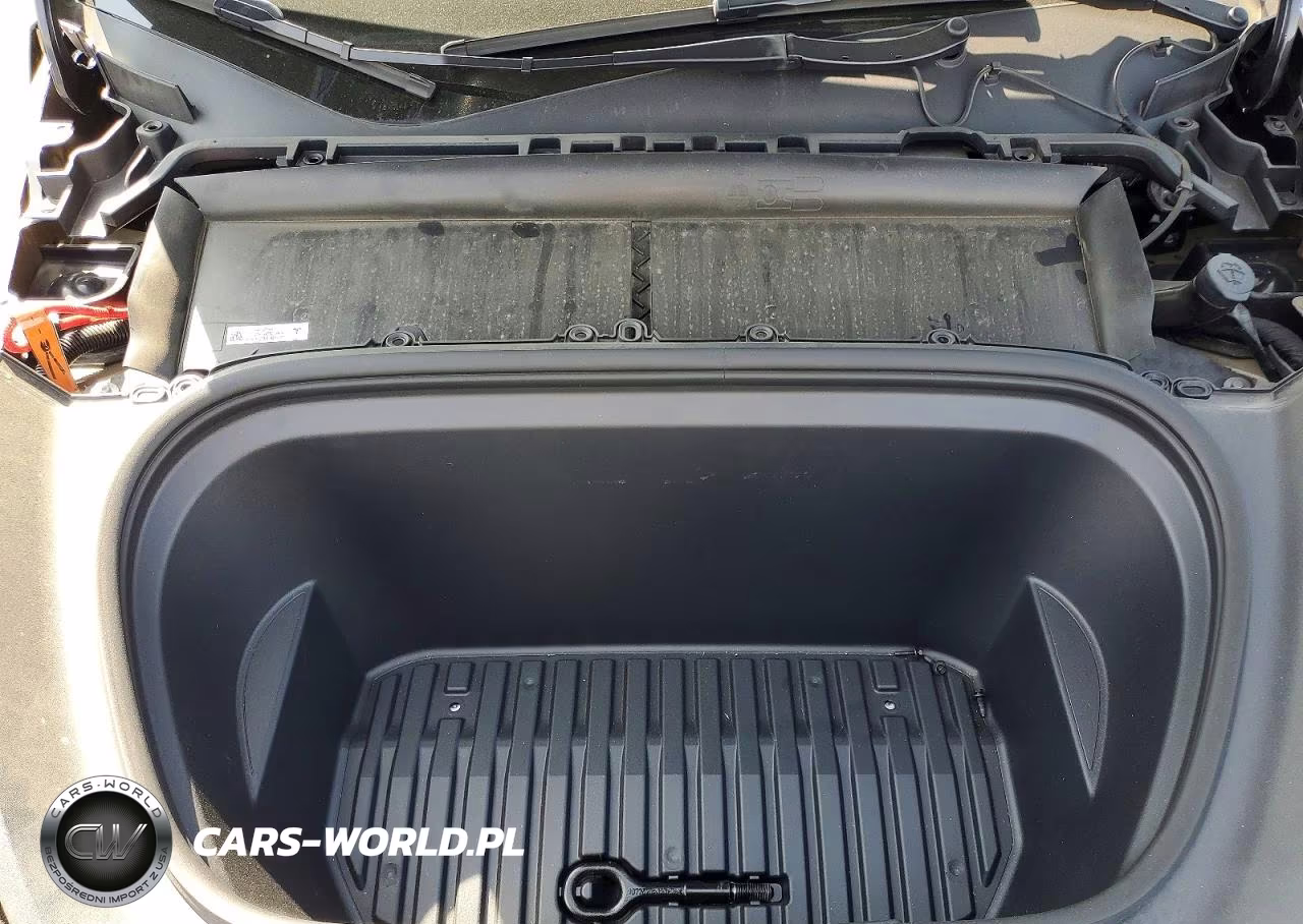 2023 Tesla Model Y VIN:7SAYGDEEXPF912756 - 12