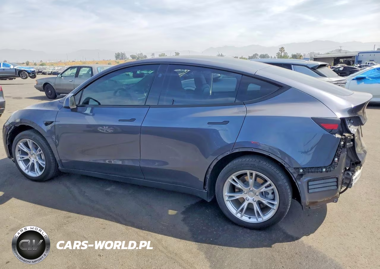 2023 Tesla Model Y VIN:7SAYGDEEXPF912756 - 2