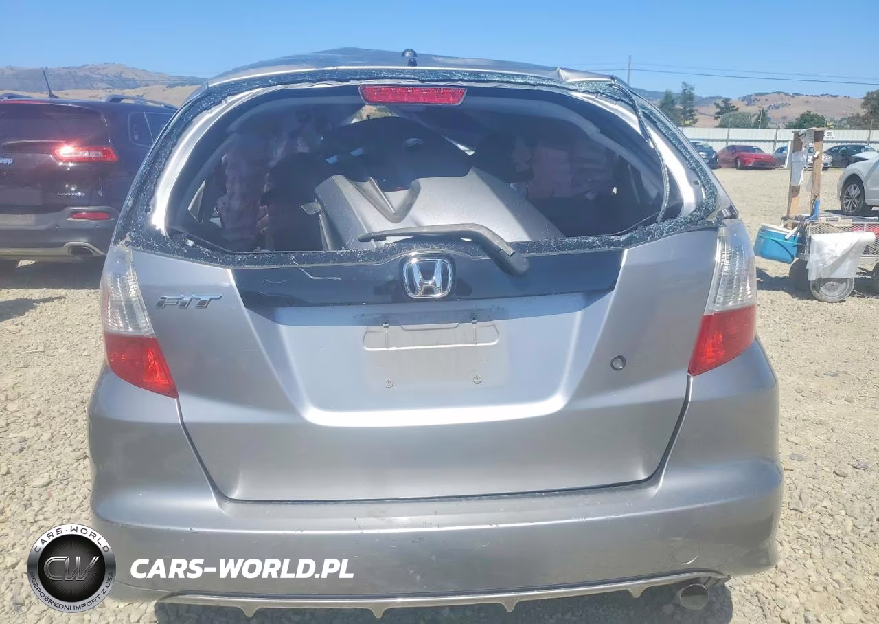 2010 Honda Fit VIN:JHMGE8H21AC014251 - 6