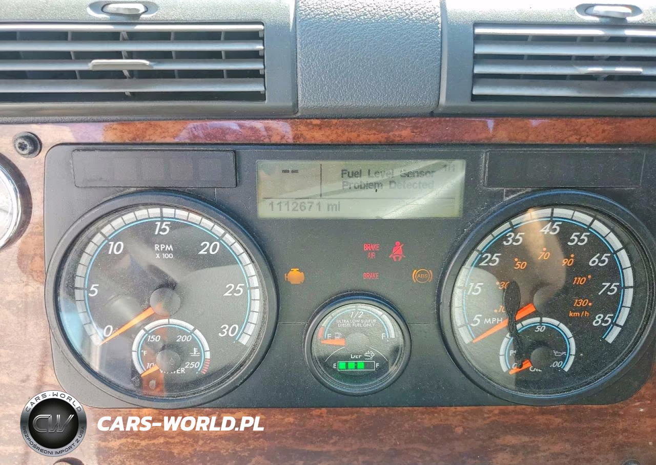 2014 Freightliner Cascadia 125 Semi Truck VIN:3AKJGLD55ESFH3338 - 8