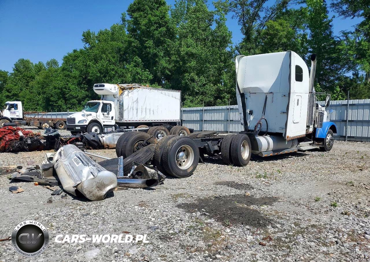2005 Freightliner Fld132 Semi Truck VIN:1FUJAPAV15DU99016 - 4