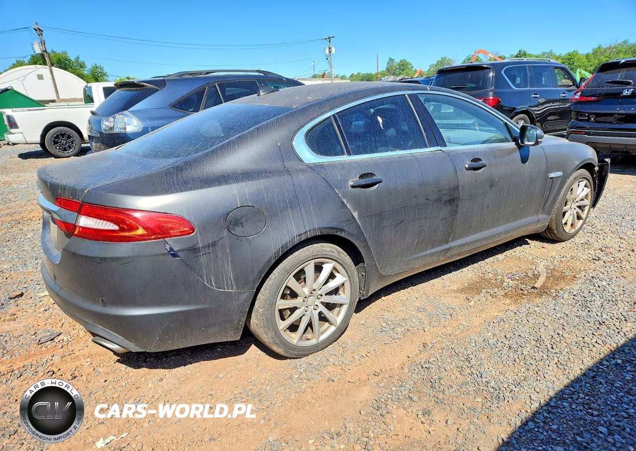 2013 Jaguar Xf VIN:SAJWA0ES6DPS65277 - 3
