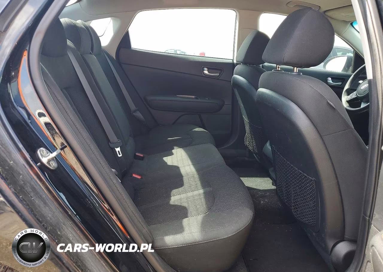 2019 Kia Optima Lx VIN:5XXGT4L35KG363950 - 10