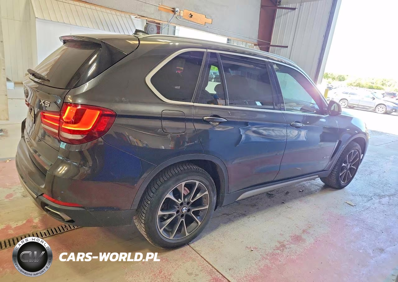 2018 BMW X5 xDrive35I VIN:5UXKR0C50J0X86632 - 3