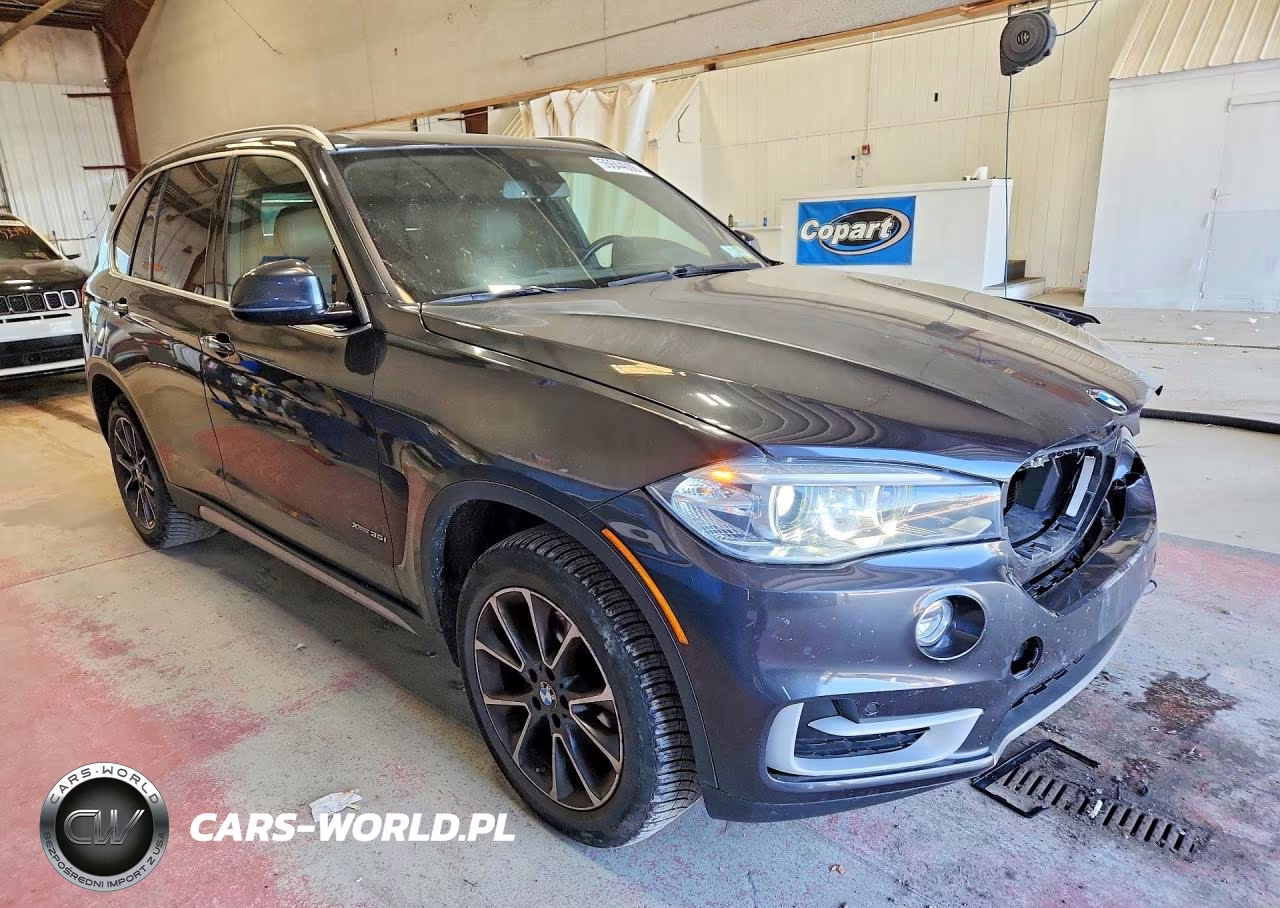 2018 BMW X5 xDrive35I VIN:5UXKR0C50J0X86632 - 4