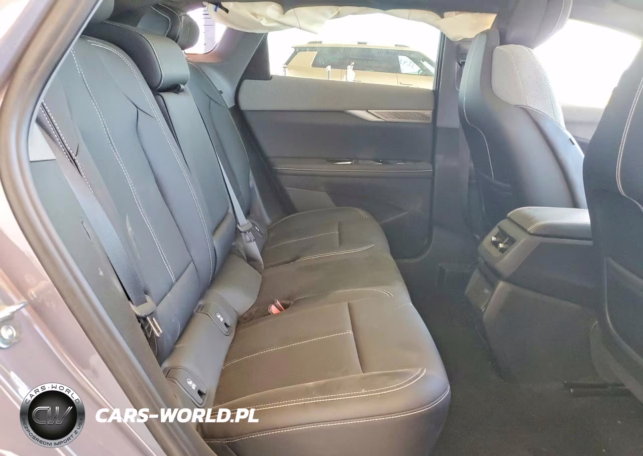 2026 Cadillac Optiq Luxury VIN:3GYK3BM57TS140006 - 10