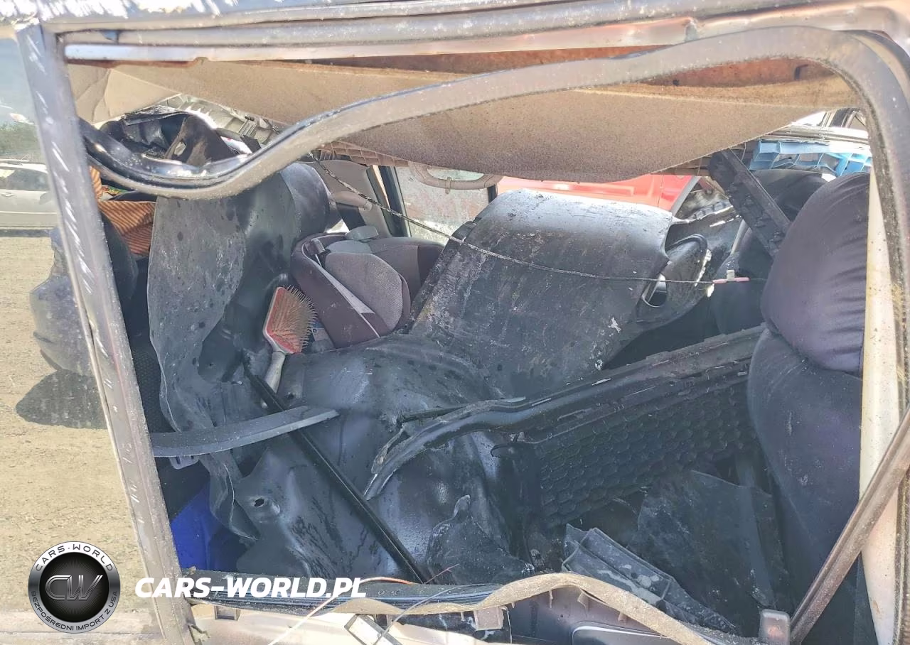 2005 Toyota Scion Xb VIN:JTLKT324850197674 - 10