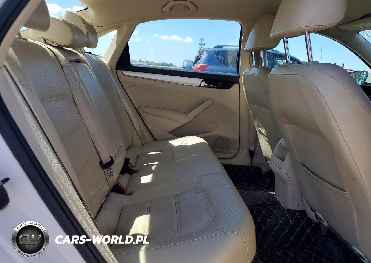 2012 Volkswagen Passat Se VIN:1VWBP7A34CC027613 - 10