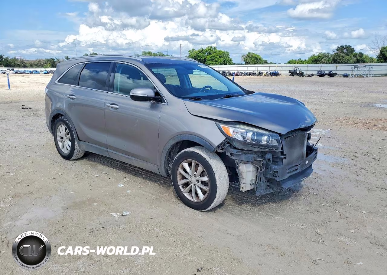 2018 Kia Sorento Lx VIN:5XYPG4A36JG344034 - 4