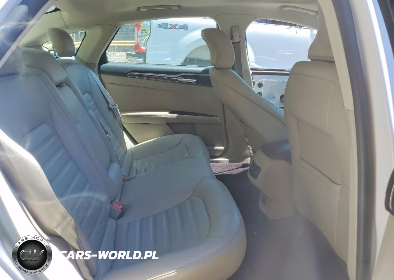 2017 Ford Fusion Se VIN:3FA6P0H91HR328165 - 10