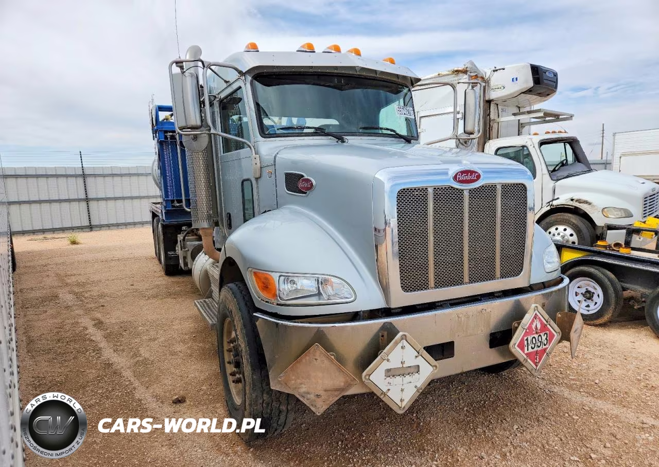 2015 Peterbilt 348 Vacuum Truck – zdjęcie 1 z 10