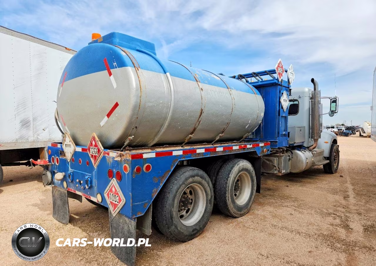 2015 Peterbilt 348 Vacuum Truck VIN:2NP3LJ0X5FM263628 - 4