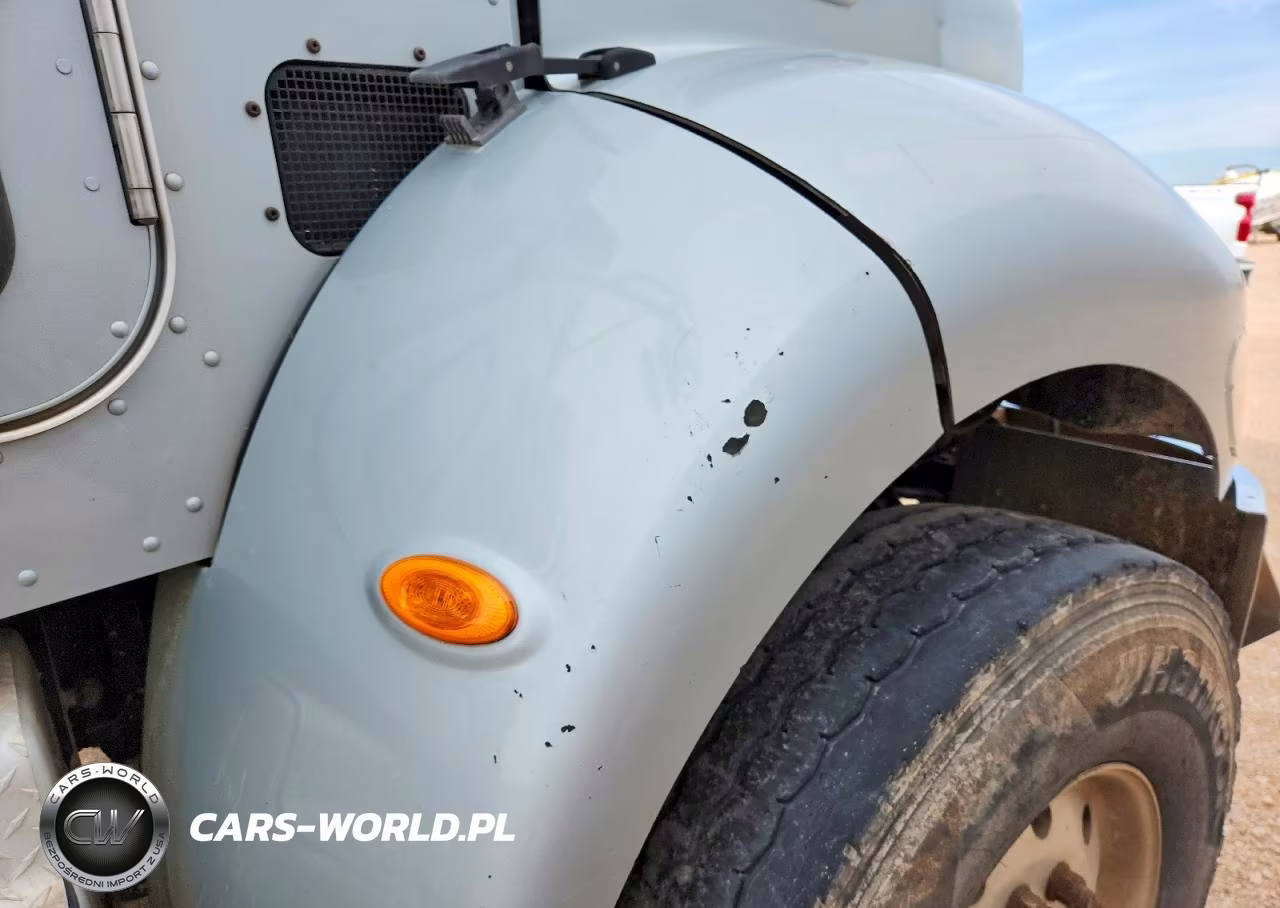 2015 Peterbilt 348 Vacuum Truck VIN:2NP3LJ0X5FM263628 - 9