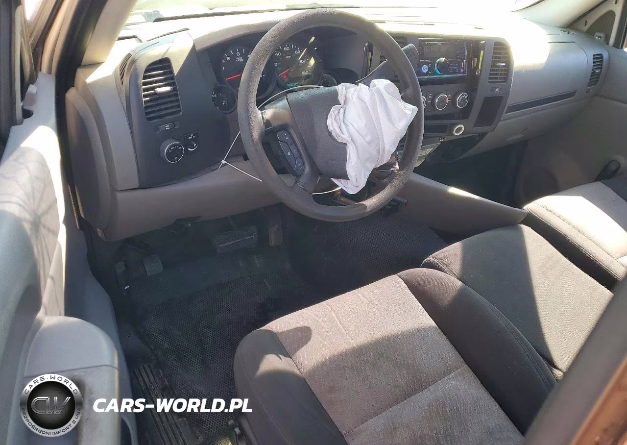 2008 Chevrolet Silverado C1500 VIN:1GCEC14X08Z180128 - 8