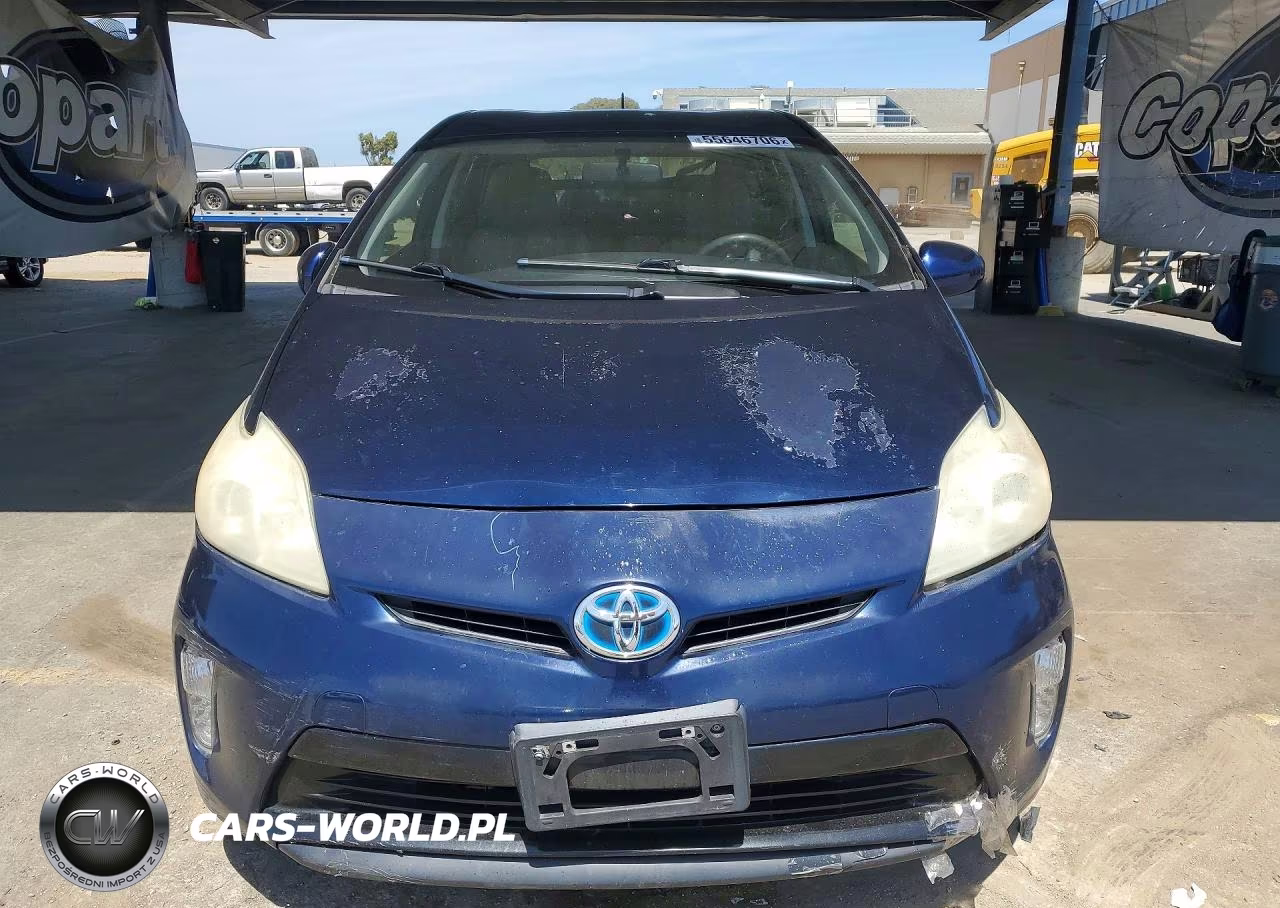2013 Toyota Prius Three VIN:JTDKN3DU1D1691547 - 5