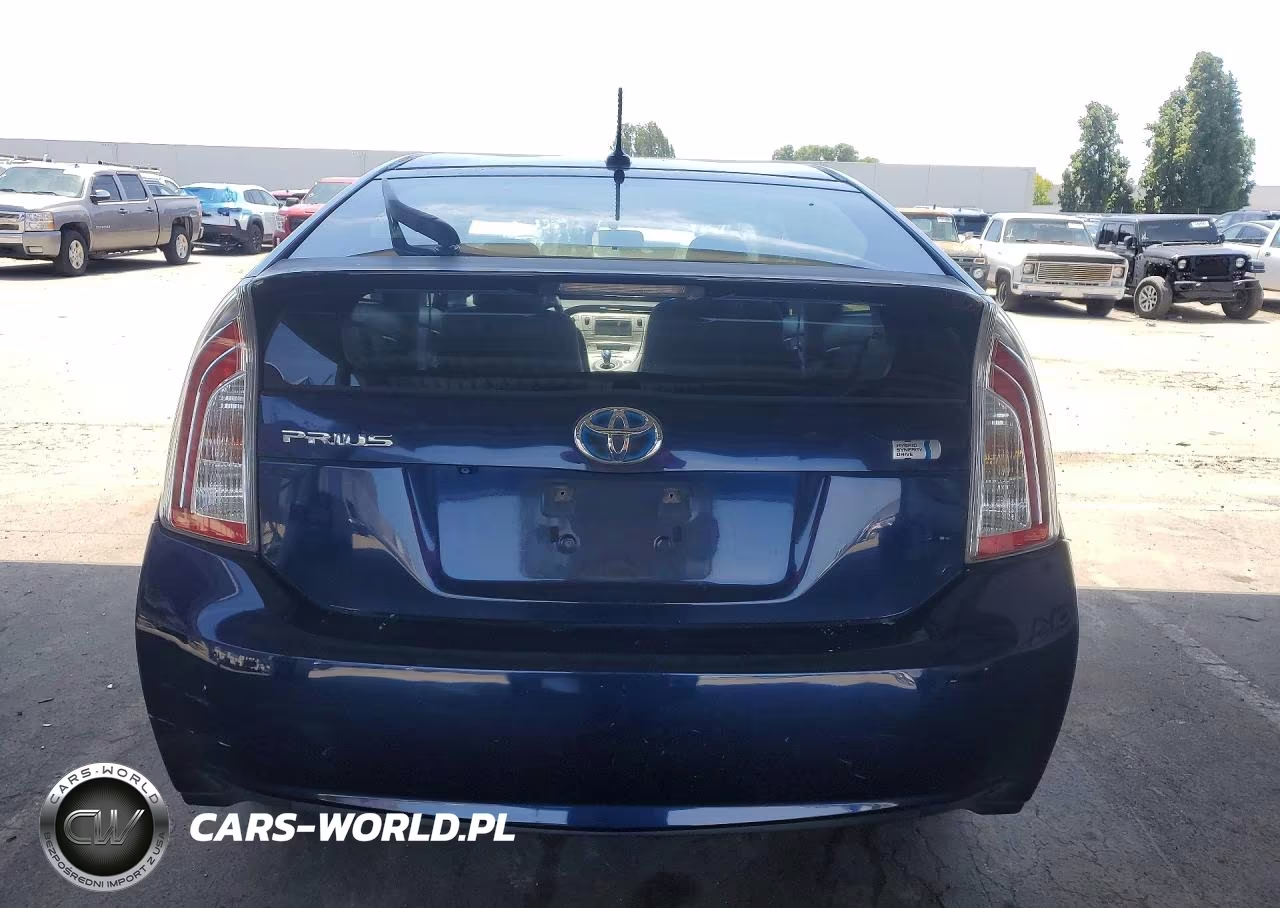 2013 Toyota Prius Three VIN:JTDKN3DU1D1691547 - 6