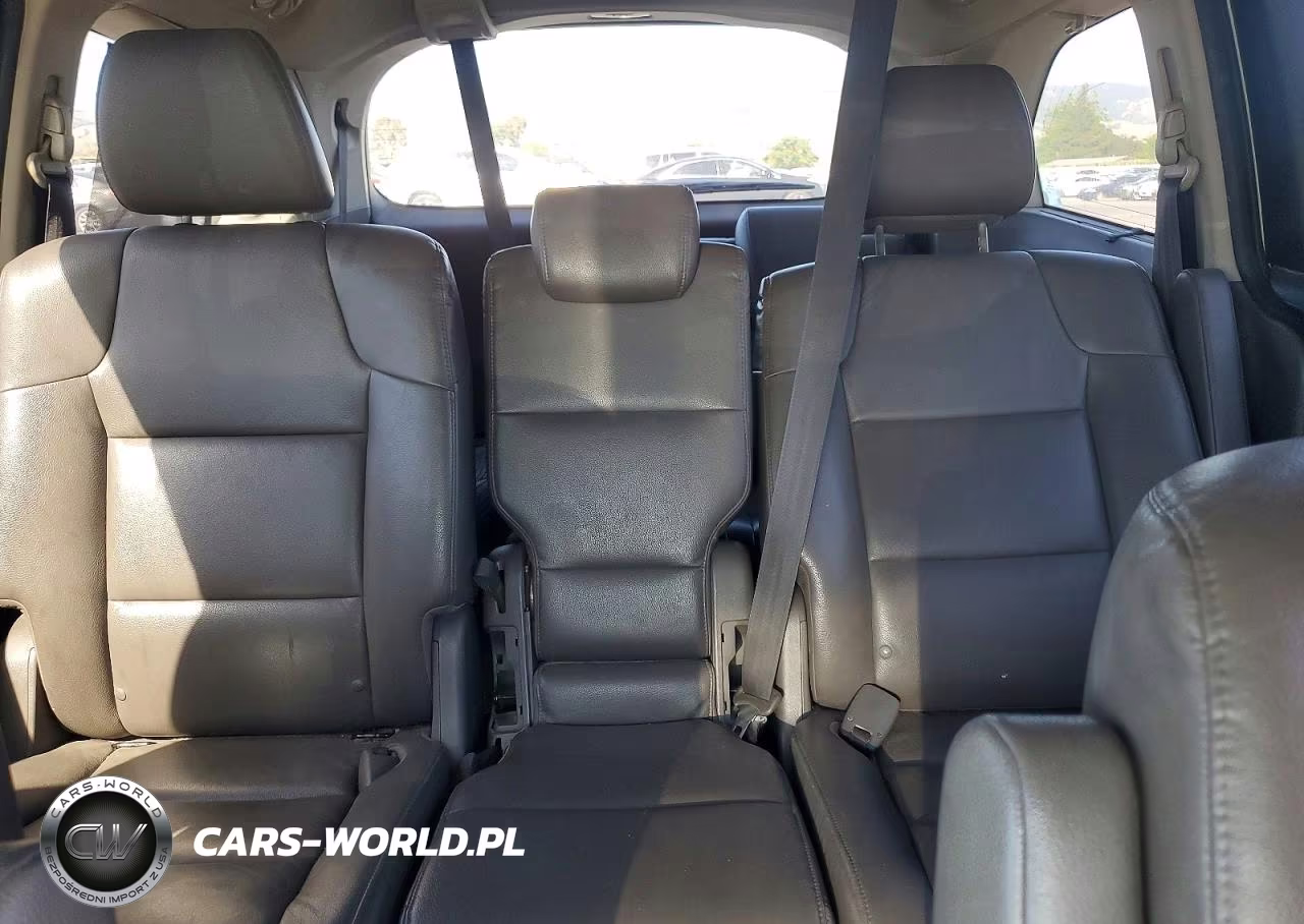 2013 Honda Odyssey Touring VIN:5FNRL5H92DB091178 - 10