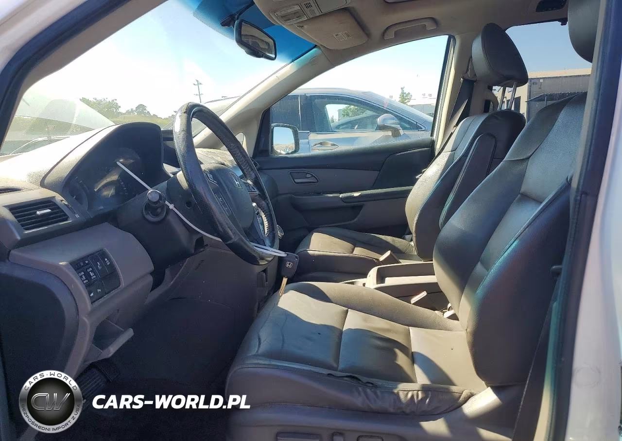 2013 Honda Odyssey Touring VIN:5FNRL5H92DB091178 - 7