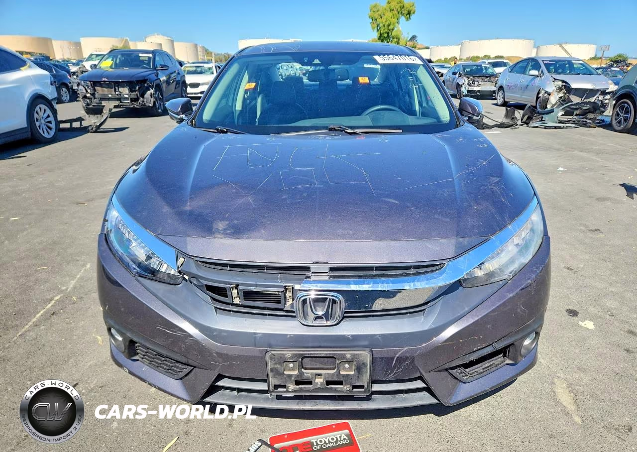 2017 Honda Civic Touring VIN:19XFC1F9XHE209732 - 5