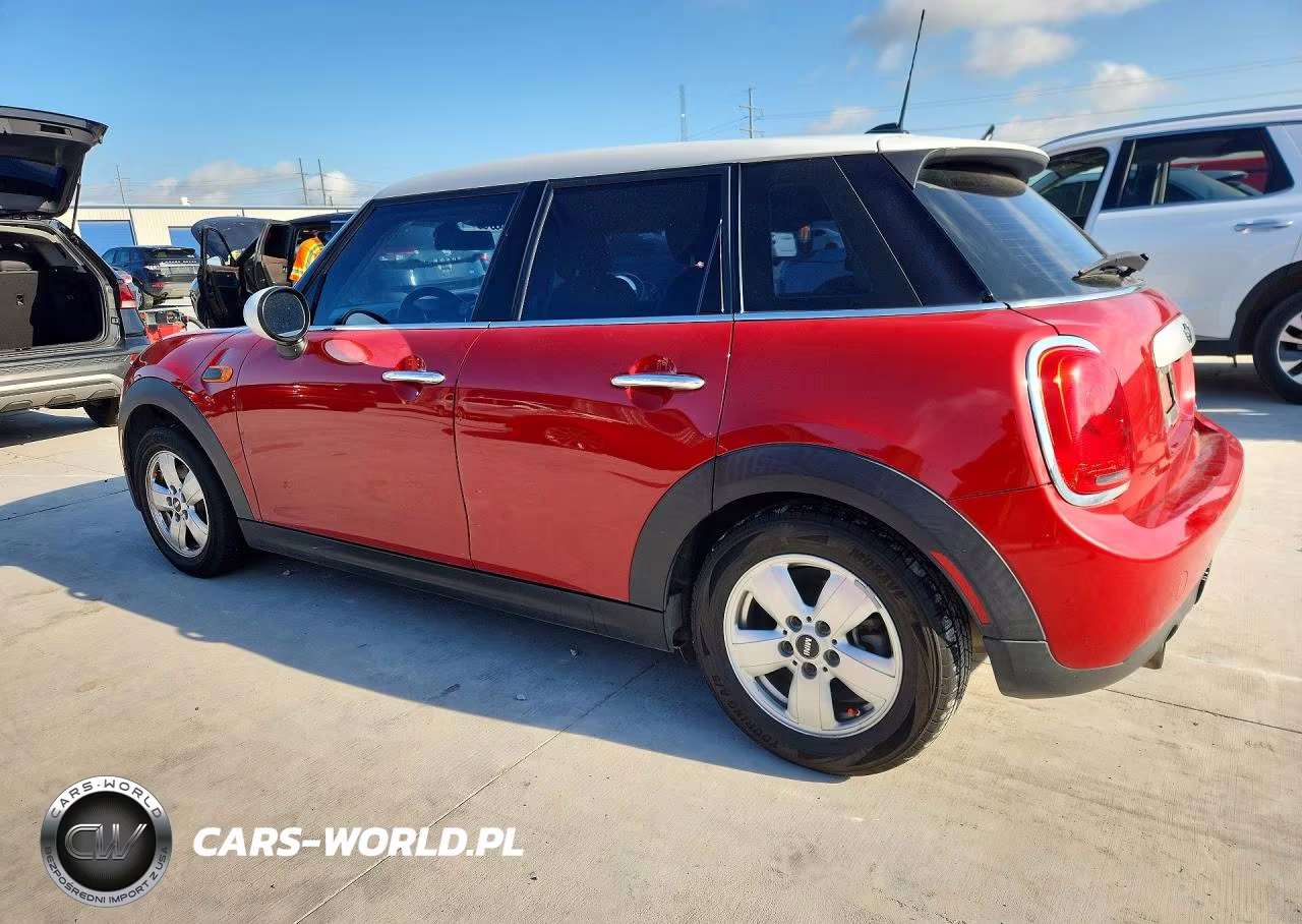 2015 Mini Cooper VIN:WMWXS5C50FT828373 - 2