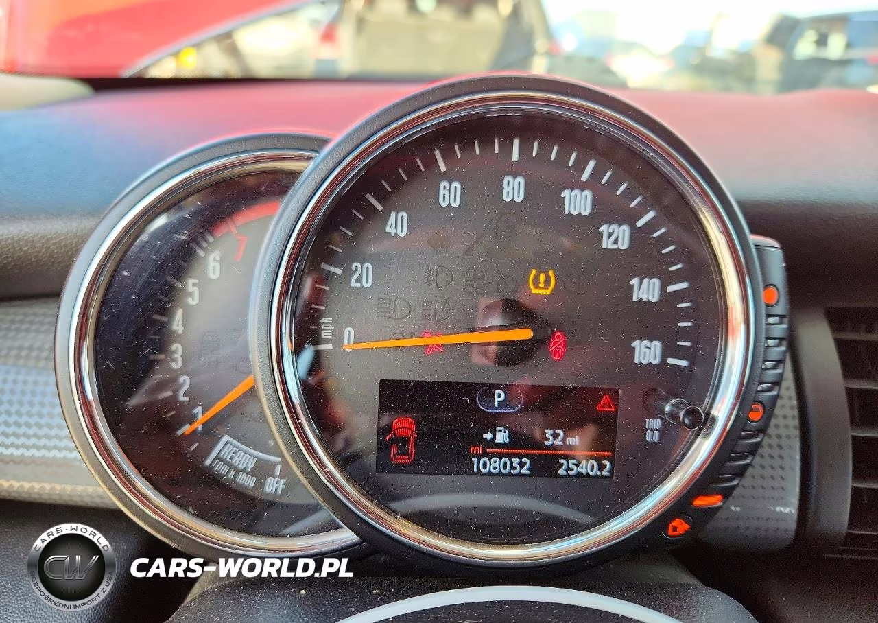 2015 Mini Cooper VIN:WMWXS5C50FT828373 - 9