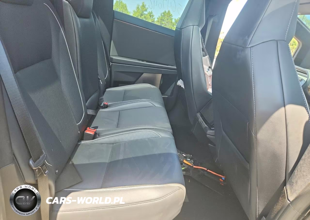 2024 Tesla Cybertruck VIN:7G2CEHEE5RA056042 - 10