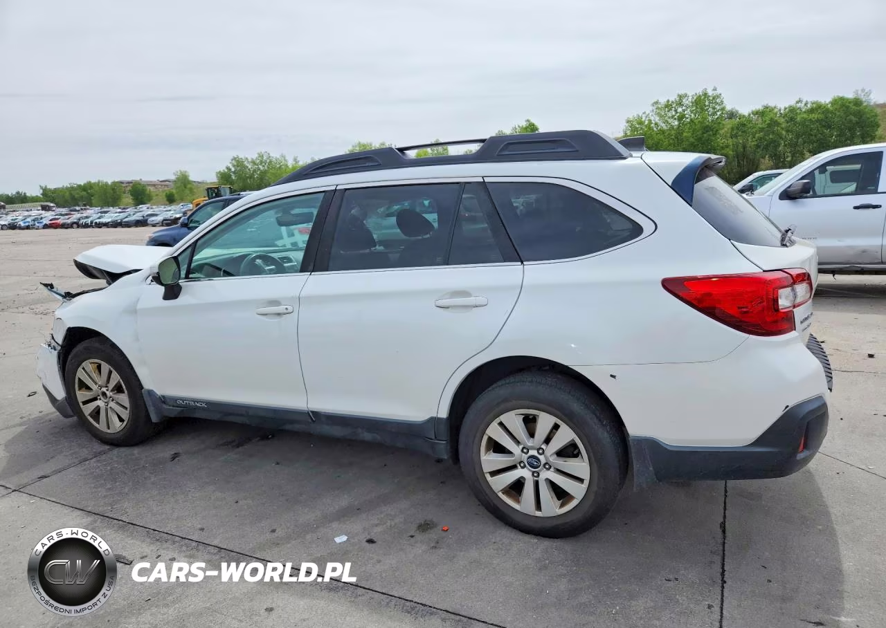 2019 Subaru Outback 2.5I Premium VIN:4S4BSAHC3K3286625 - 2
