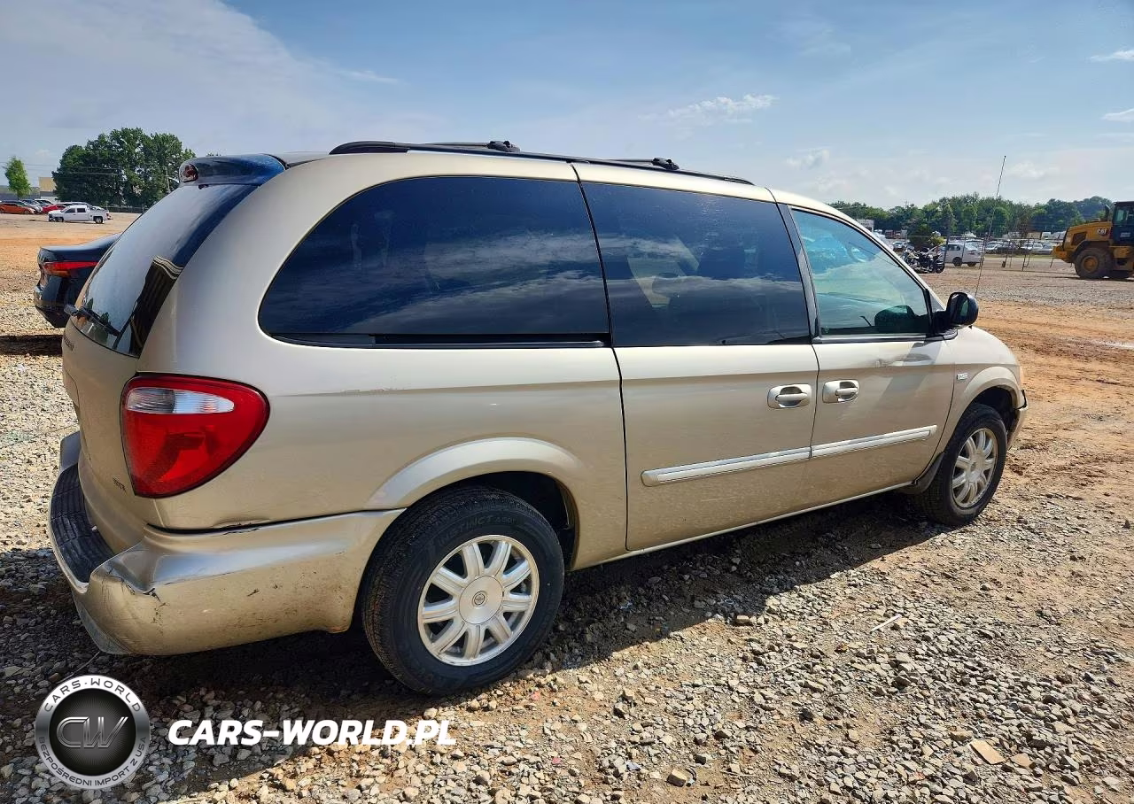 2006 Chrysler Town & Country Touring VIN:2A4GP54L26R702342 - 3