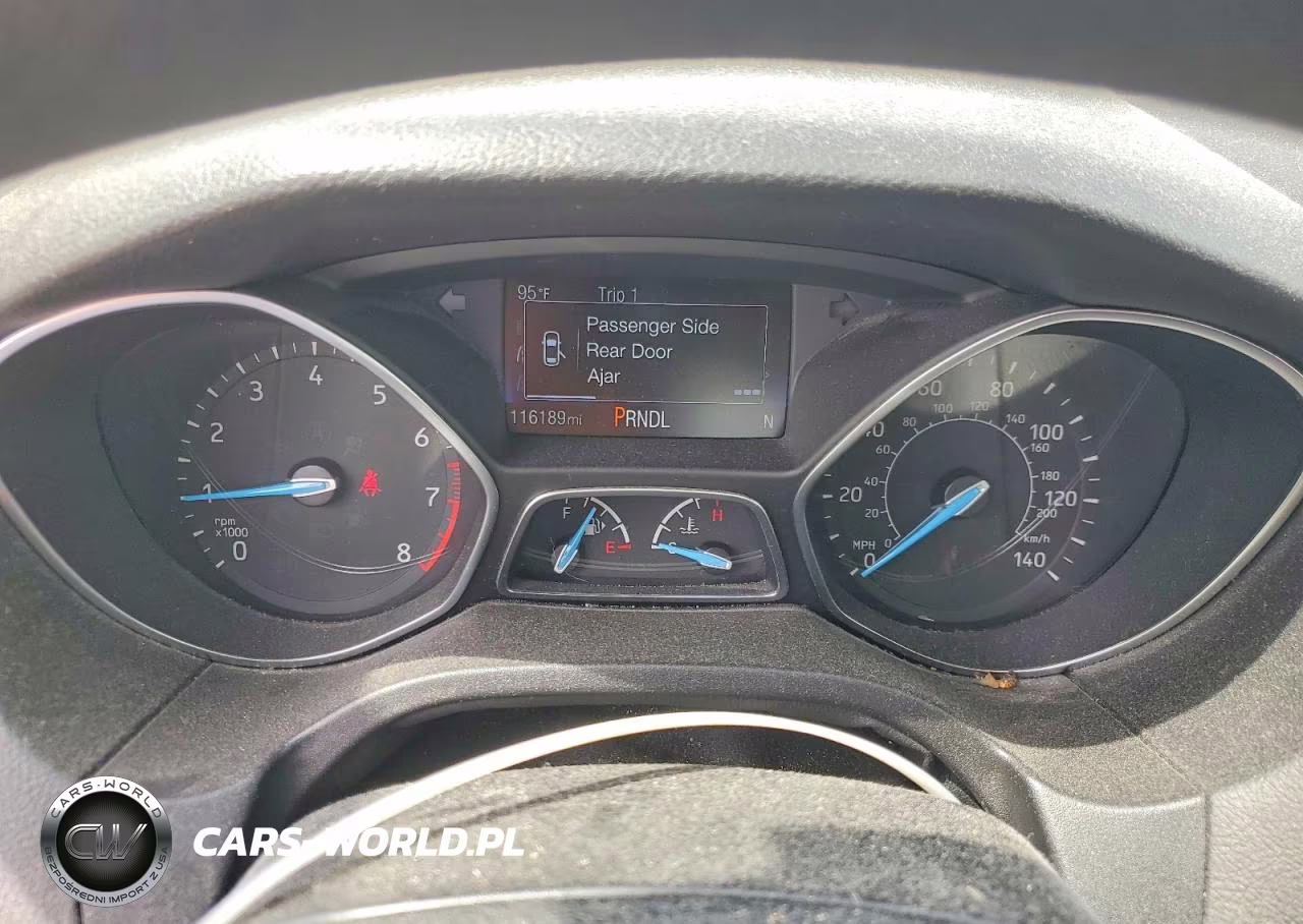 2017 Ford Focus Se VIN:1FADP3F22HL222837 - 9