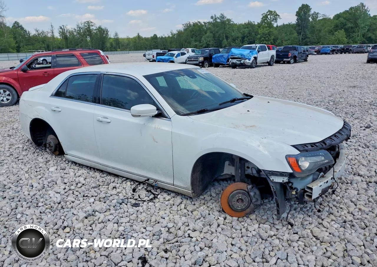 2013 Chrysler 300 S VIN:2C3CCAGG2DH505864 - 4